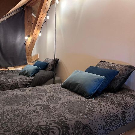Bed and Breakfast Refuges Sous Les Toits Бур-Сен-Морис Екстер'єр фото